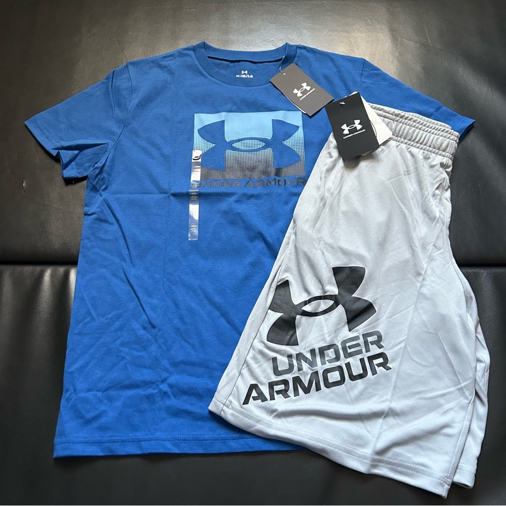 NWT Under Armour athletic set boys youth size Large